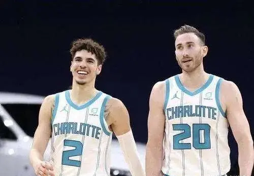 夏洛特黃蜂：青春風暴只需要激情，不在乎輸贏