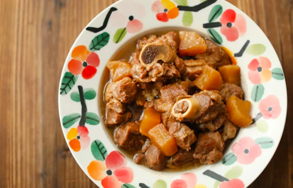 一口就把人饞哭！奶香濃郁無羶味的羊肉今年冬天必須安排上