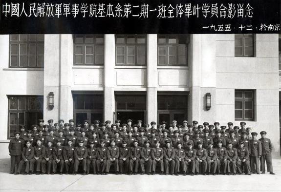 他是解放軍手下敗將,劉伯承為何三顧茅廬,請他執教南京軍事學院 他是解放軍手下敗將,劉伯承為何三顧茅廬,請他執教南京軍事學院