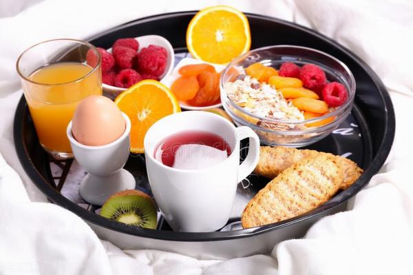 65歲後身體容易缺乏5種營養，注意其中這兩種，適當補充別過量