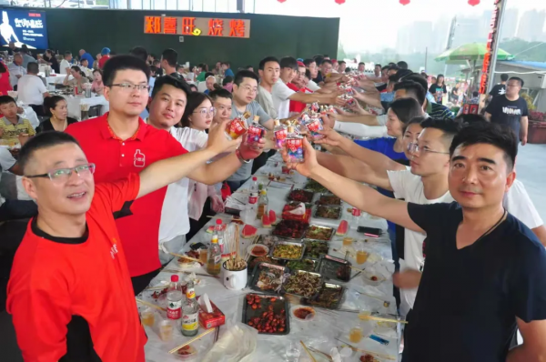 日流水20萬，它在院裡賣驢肉，小院餐飲正悄悄走火