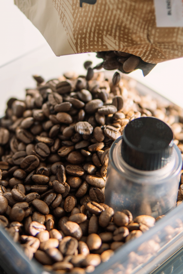 簡單好用但功能單一，飛利浦全自動美式咖啡機表現如何？