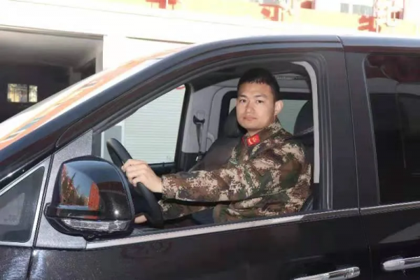 聽100位戰友說,做完這件事再離隊吧 聽100位戰友說,做完這件事再離隊吧