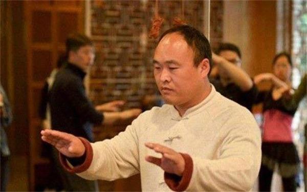 馬雲保鏢捨命為其擋子彈,年入百萬買房買車,馬雲卸任後過得咋樣 馬雲保鏢捨命為其擋子彈,年入百萬買房買車,馬雲卸任後過得咋樣