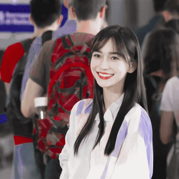 林一拿Angelababy照片做朋友圈封面,來感受一下美貌暴擊吧 林一拿Angelababy照片做朋友圈封面,來感受一下美貌暴擊吧