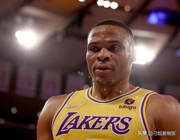 36001分+9912籃板！湖人再迎雙喜臨門，詹姆斯公開看好25+2射手