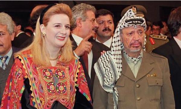 阿拉法特死後9年,嬌妻蘇哈直言後悔:我們結婚22年感覺就像50年 阿拉法特死後9年,嬌妻蘇哈直言後悔:我們結婚22年感覺就像50年