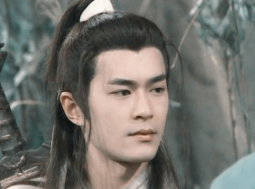 八位“港臺男神”今昔對比，有人帥了一輩子，有人撞臉張紀中