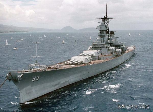 主炮齊射的戰列艦有可能把自己轟散架嗎？答案是，可以