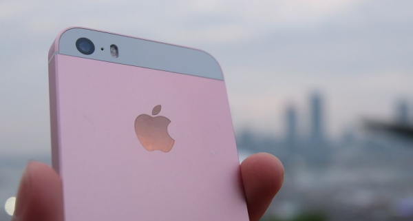 iPhone SE——比mini更mini的mini，不如改名叫SESE吧