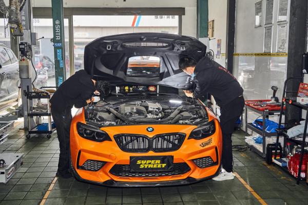 寶馬M2C改裝CMST透明碳纖維機蓋