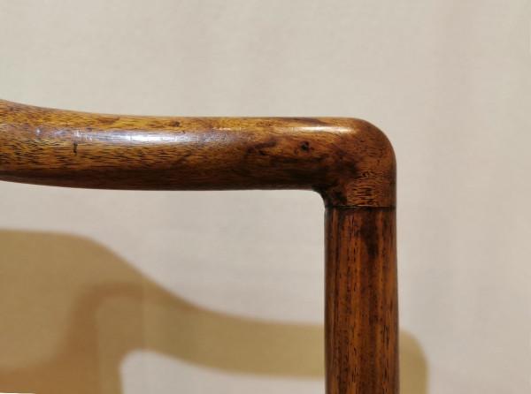 單把估價40萬，清黃花梨南官帽椅有一處特別