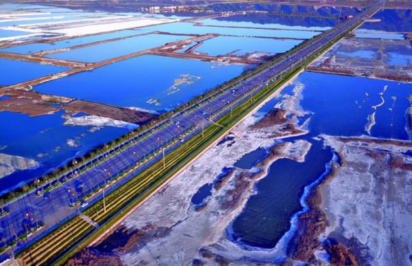 山西一湖泊走紅，因遊客在水中漂浮不沉，被譽為“中國死海”