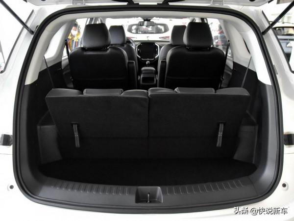 低價格有6座SUV,1.5T增壓油耗6.7L還能加92號油,帶你看寶駿530 低價格有6座SUV,1.5T增壓油耗6.7L還能加92號油,帶你看寶駿530