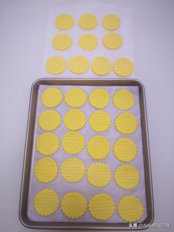 玉米麵還可以這樣做，無糖少油嘎嘣脆，健康零食又充飢，真厲害