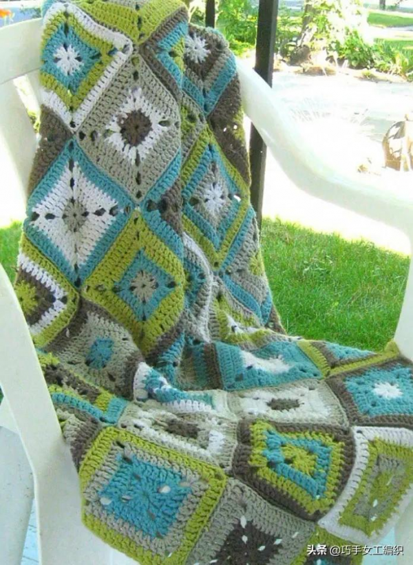 我家從來不買被單,我家用的全是手工針織的毯子,你喜歡嗎? 我家從來不買被單,我家用的全是手工針織的毯子,你喜歡嗎?