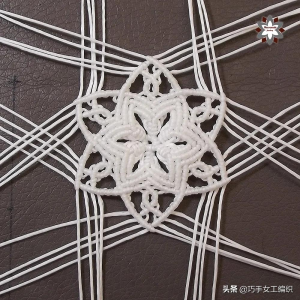 用繩子就能編出漂亮的雪花，超詳細的教程，一步一步教你編