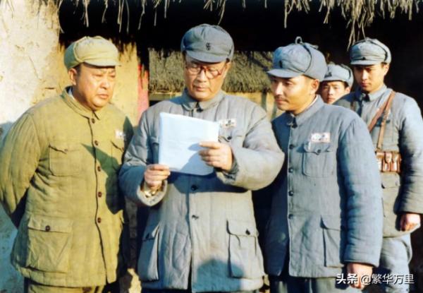 解放軍的200多個師，當年驍勇善戰，一個師到底多少兵力？