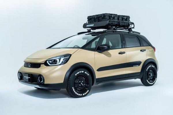 2022東京改裝車展：飛度&OpenCurlyDoubleQuote;站起來&rdquo;能越野，三缸豐田成&OpenCurlyDoubleQuote;神車&rdquo;