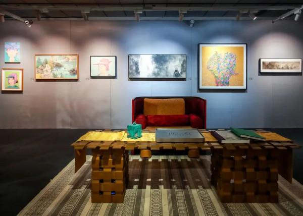 面對新一輪防控，用什麼姿勢看藝術？| 藝術栗子