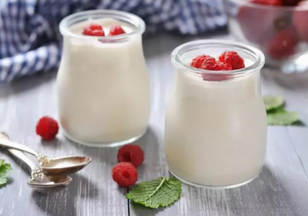 家有愛犬:幼犬一般都吃什麼?不同階段的幼犬餵食方法可以參考 家有愛犬:幼犬一般都吃什麼?不同階段的幼犬餵食方法可以參考