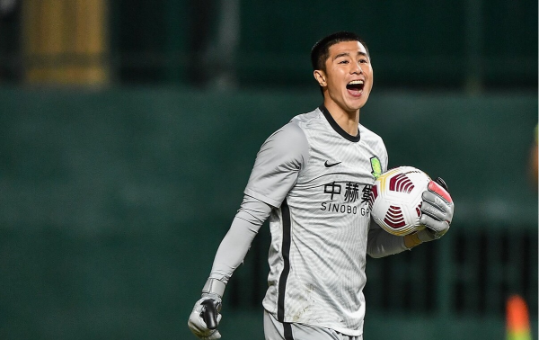 沒想到!侯森在國安兩場比賽丟七個球,比利奇卻依然對他信賴有加 沒想到!侯森在國安兩場比賽丟七個球,比利奇卻依然對他信賴有加