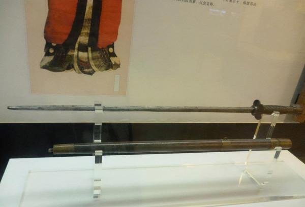 國寶文物“李綱鐧”,近千年多次擊退侵略者,它代表華夏民族氣節 國寶文物“李綱鐧”,近千年多次擊退侵略者,它代表華夏民族氣節