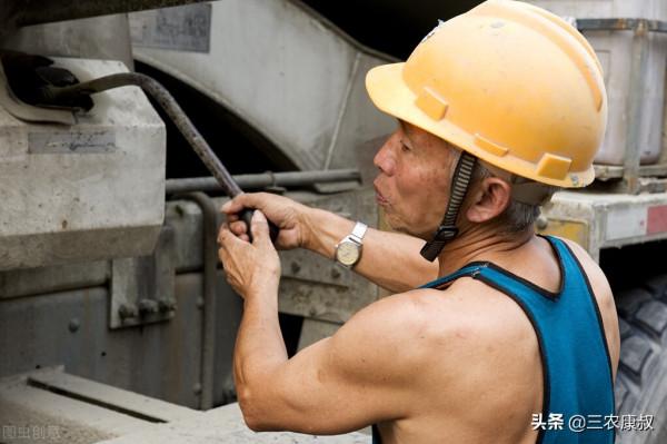 為何在農村老人裡面，大部分男的要比女的早去世？