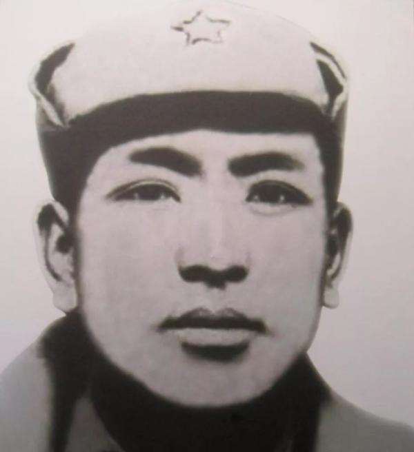 軍委書記不幸被捕,卻主動寫信獄長:千萬別放我走!獄長:快攆走 軍委書記不幸被捕,卻主動寫信獄長:千萬別放我走!獄長:快攆走