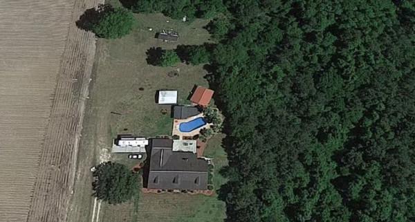 美國奴隸制重生?數百名工人在槍口下勞動,幾乎沒有食物和薪水 美國奴隸制重生?數百名工人在槍口下勞動,幾乎沒有食物和薪水