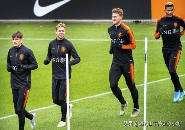 三訊息:巴薩想簽下3位大將 C羅一資料壓梅西 皇馬欲拿1人交換新星 三訊息:巴薩想簽下3位大將 C羅一資料壓梅西 皇馬欲拿1人交換新星