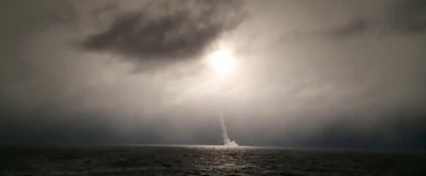 亮出王炸,俄軍新型戰略核潛艇成功試射洲際導彈,宣誓大國地位 亮出王炸,俄軍新型戰略核潛艇成功試射洲際導彈,宣誓大國地位