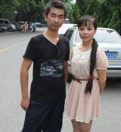 王二妮：22歲成名，29歲嫁初戀農村丈夫，被婆家寵成小公主