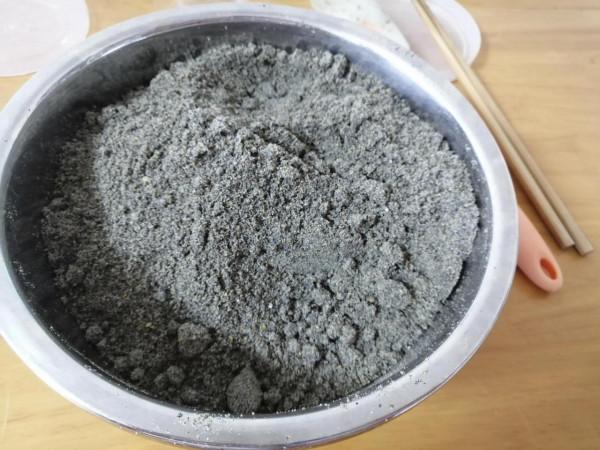 自己在家也可以製作的三黑粉（黑芝麻黑豆黑米），純天然，無新增