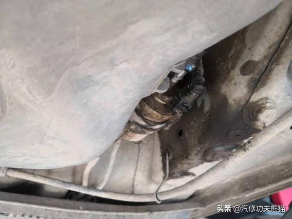 大眾高爾夫1.4T差點開報廢，燒機油、燒防凍液、缺缸大修一次解決