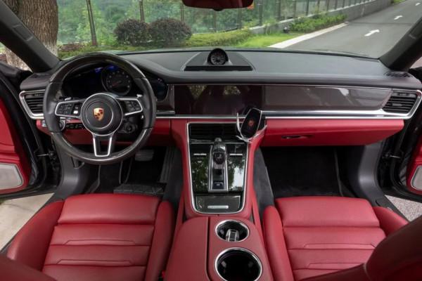 保時捷的守正出奇之策,帕梅獵裝處處引人入勝 保時捷的守正出奇之策,帕梅獵裝處處引人入勝