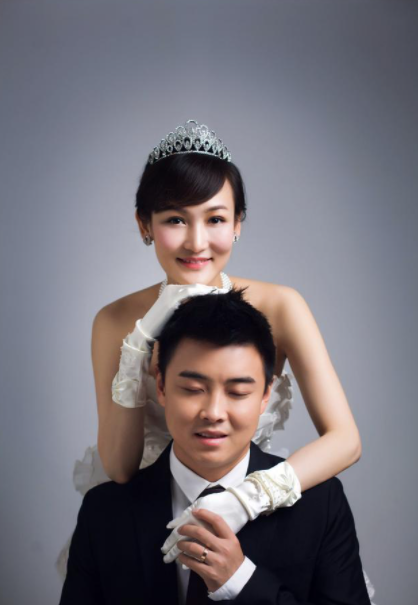 “乒乓冠軍”王皓：30歲娶美妻，32歲面臨婚姻危機，他如何化解？