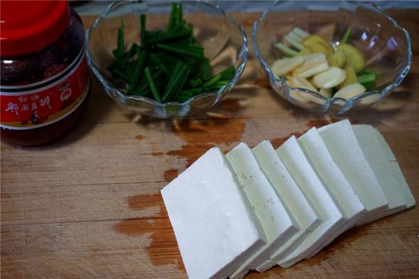 降雨又降溫,晚上我給家人做這道鮮美燉菜,暖胃驅寒還特別下飯 降雨又降溫,晚上我給家人做這道鮮美燉菜,暖胃驅寒還特別下飯