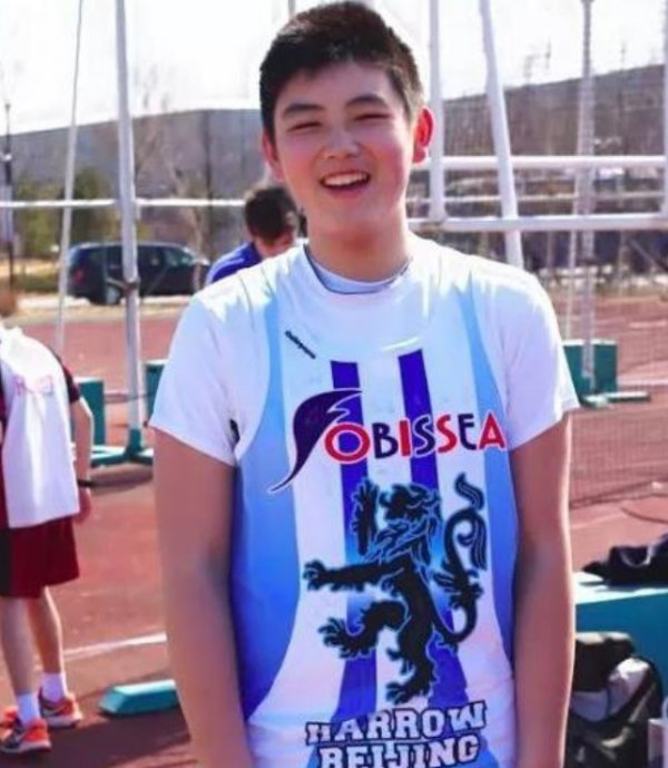 有效減肥VS無效減肥：肖戰瘦下來顏值逆天，羅雲熙卻瘦脫了相