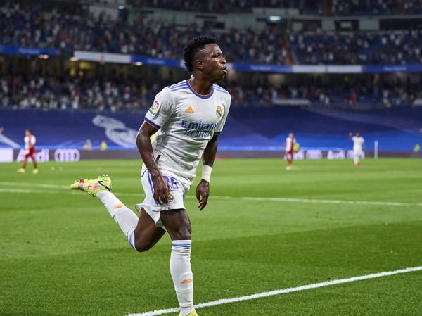 維尼修斯已呈脫胎換骨之態,老佛爺要他成為皇馬製造的巨星? 維尼修斯已呈脫胎換骨之態,老佛爺要他成為皇馬製造的巨星?