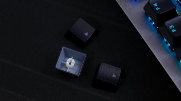 給手指過情人節，入手迪摩F3 PLUS機械鍵盤