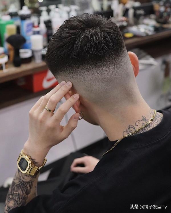 男士髮型剪剪燙燙，就是不一樣，沒想到這麼帥