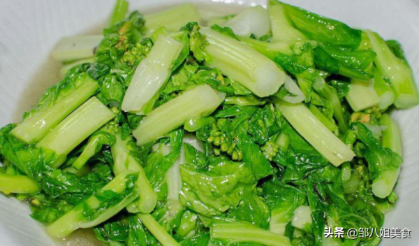 炒青菜有技巧，別隻會洗了下鍋炒，牢記&OpenCurlyDoubleQuote;4點&rdquo;，青菜好看又好吃