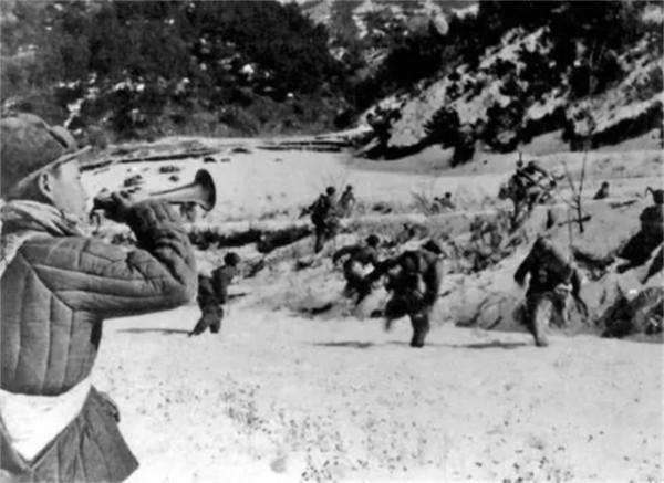 遲浩田冒險白天穿插長津湖，奪4高地僅損2人，27軍軍長：召回重用