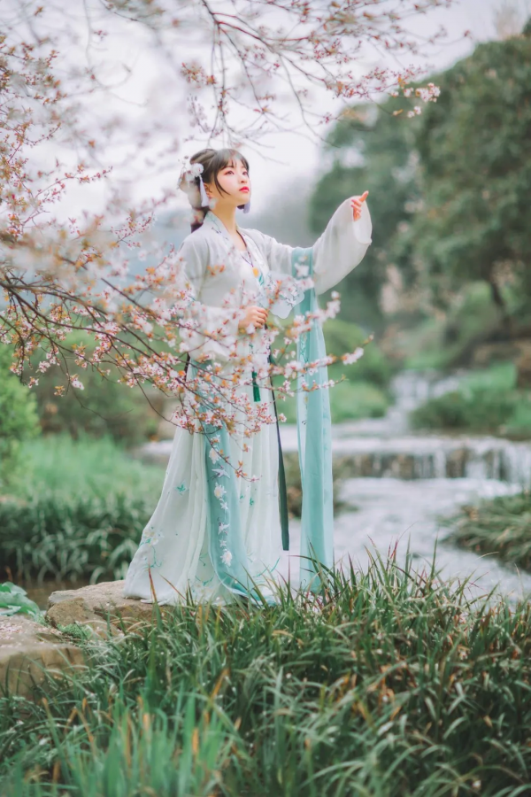 你與滿腹經綸，還差這40首唐詩宋詞