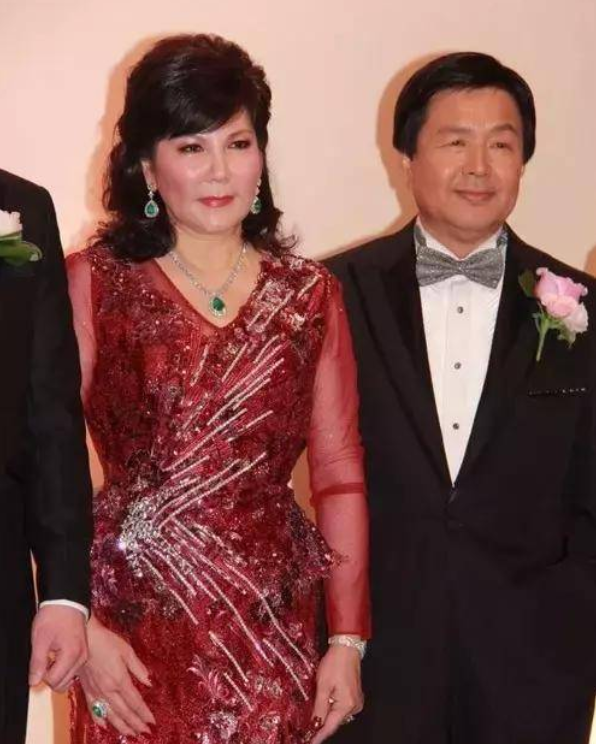 陳妙瑛：“陳浩南”原型女友，獲向華強力捧，為何甘心做妾20年？