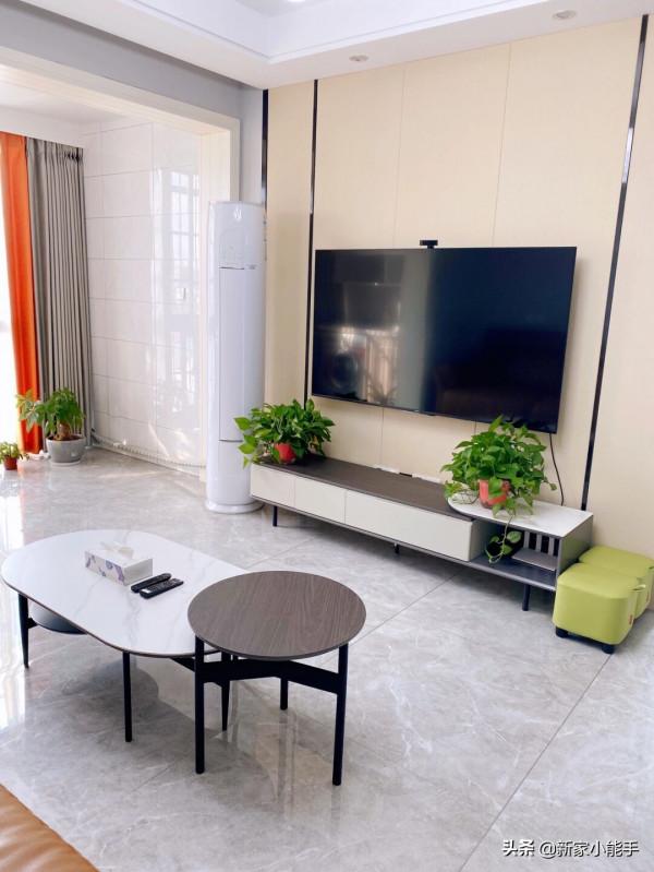 新房終於傢俱進場，越來越有家的味道，做了嵌入式的鞋櫃很實用