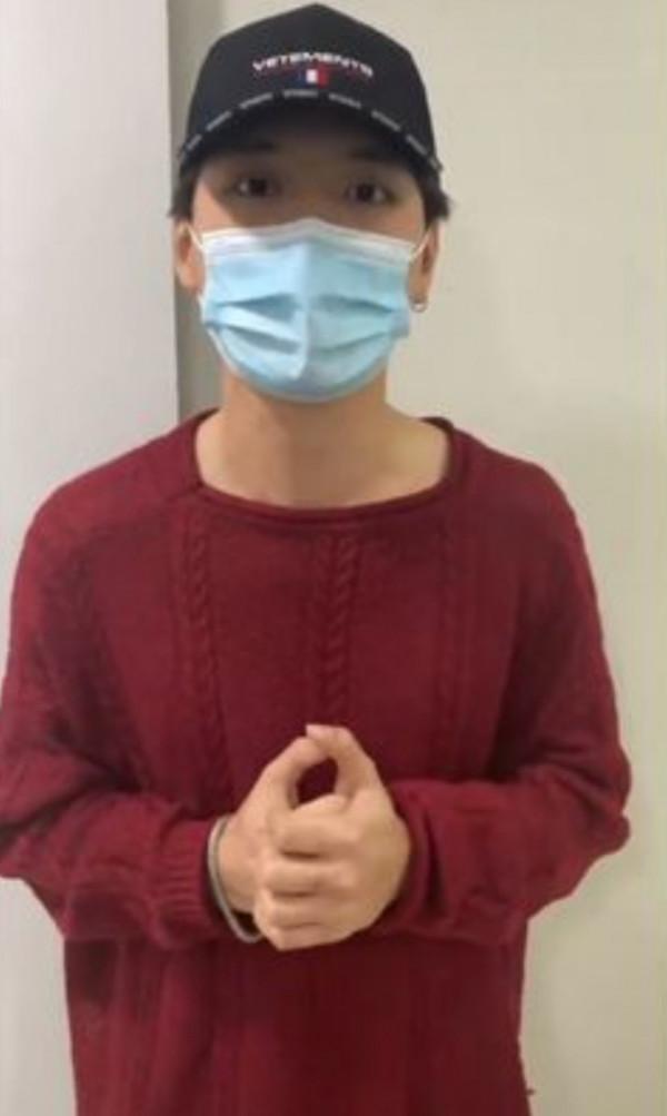 26歲男星發生車禍！車子180度翻倒在路中央，路人及時救助送醫院