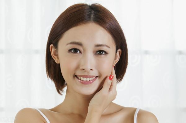 臉上長痘、長雀斑、長黃褐斑,都是五臟失調惹的禍 臉上長痘、長雀斑、長黃褐斑,都是五臟失調惹的禍