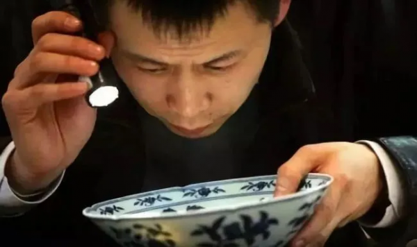 5塊入手轉手賣出30萬，最瘋狂的撿漏，來，告訴你撿漏秘訣